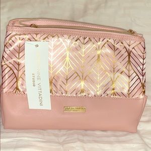 NWT Adrienne Vittadini Beauty bag
